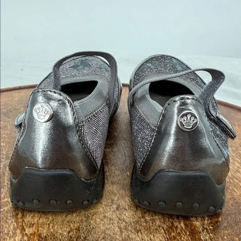 Nina Shoes Girls 13M Metallic Gray Mary Jane Flats Embroidered Star Adjustable